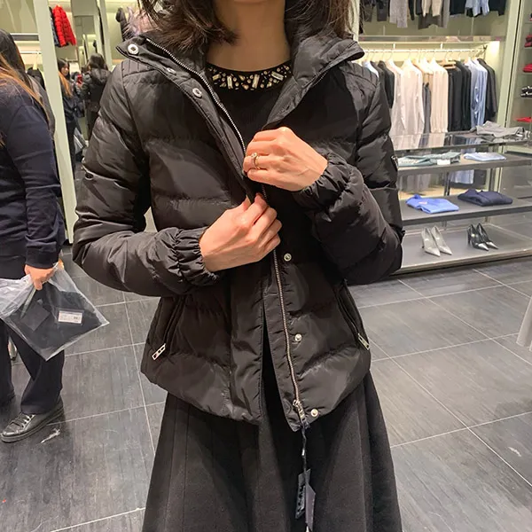 プラダ 大人気モデル 29X544 ダウンジャケット スーパーコピー c25103113