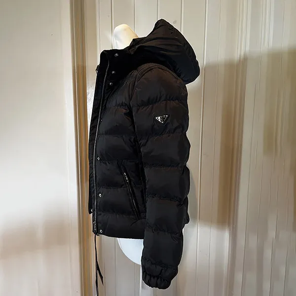 プラダ 大人気モデル 29X544 ダウンジャケット スーパーコピー c25103113