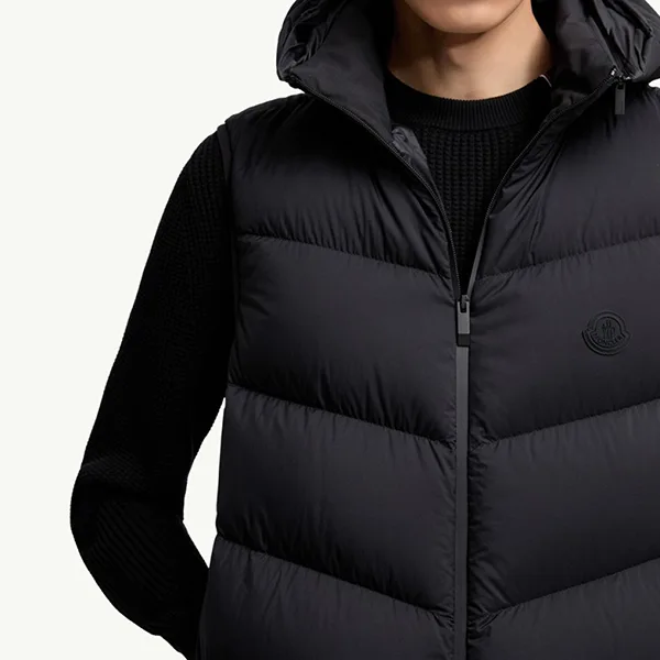 【モンクレール★25SS】GUERSAC◆ダウンジレ K20911A00042597YD